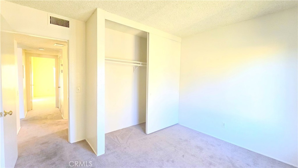 1016 E Deodar Street 4