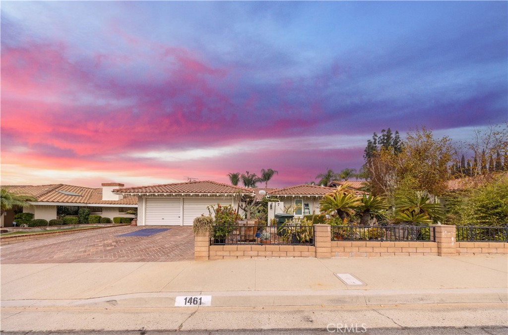 1461 E Wanamaker Drive