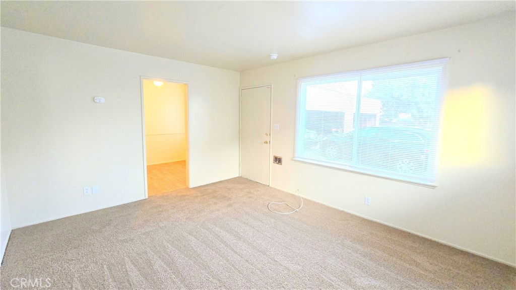 320 N Beverly Court B