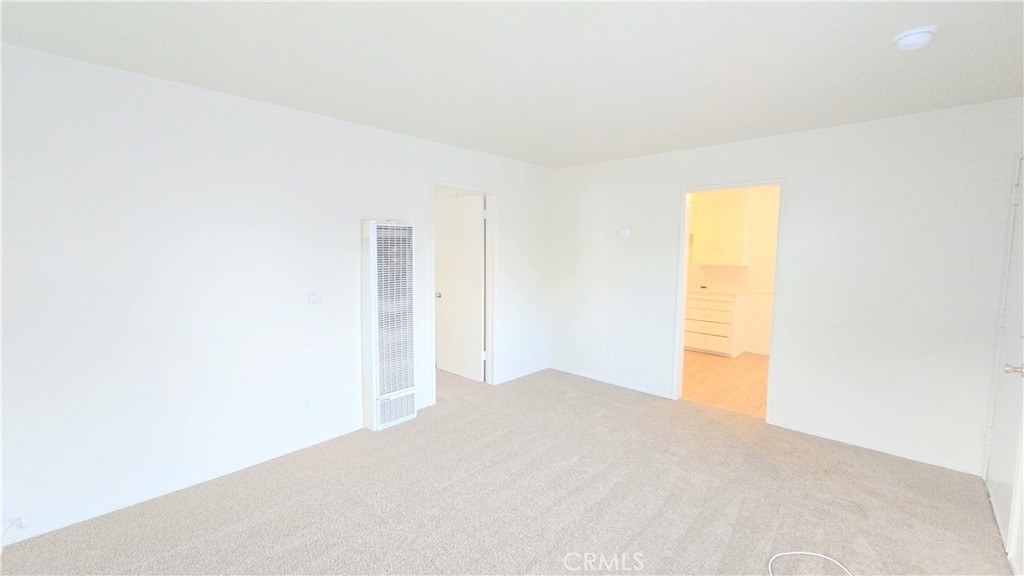 320 N Beverly Court B