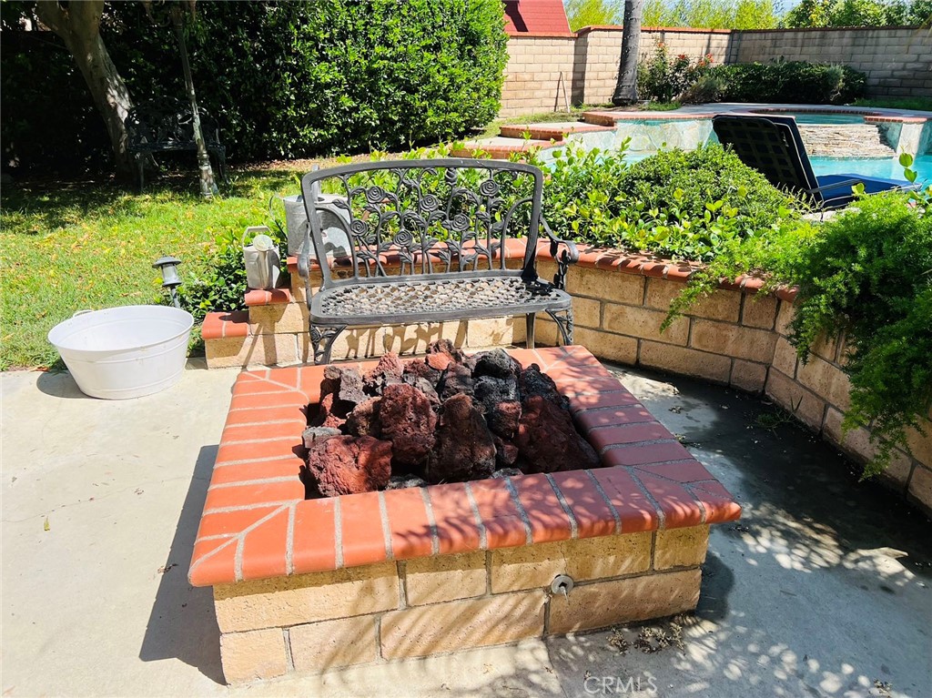 668 Rainbow Place