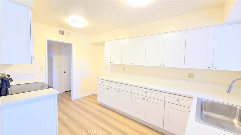 28890 Glen Oaks Drive