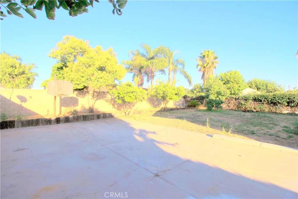 1949 S San Antonio Avenue