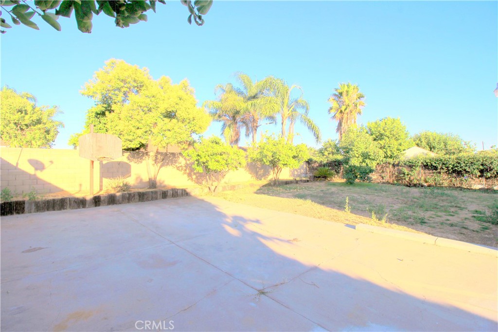 1949 S San Antonio Avenue