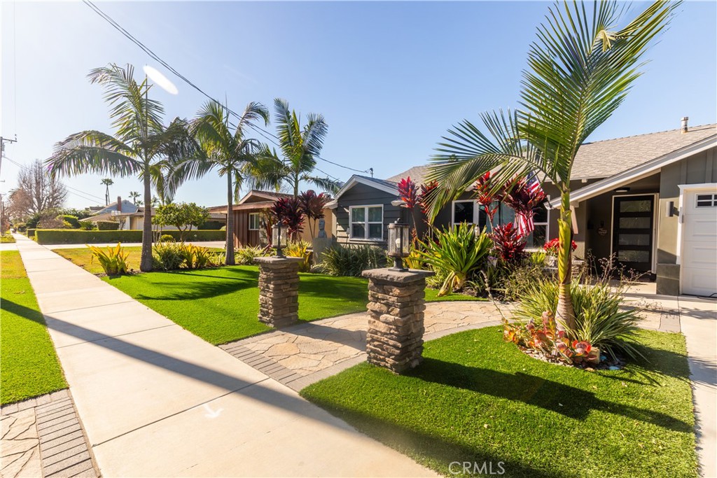 2015 S Eileen Drive