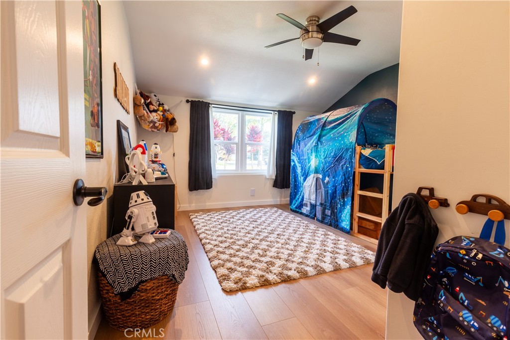 2015 S Eileen Drive