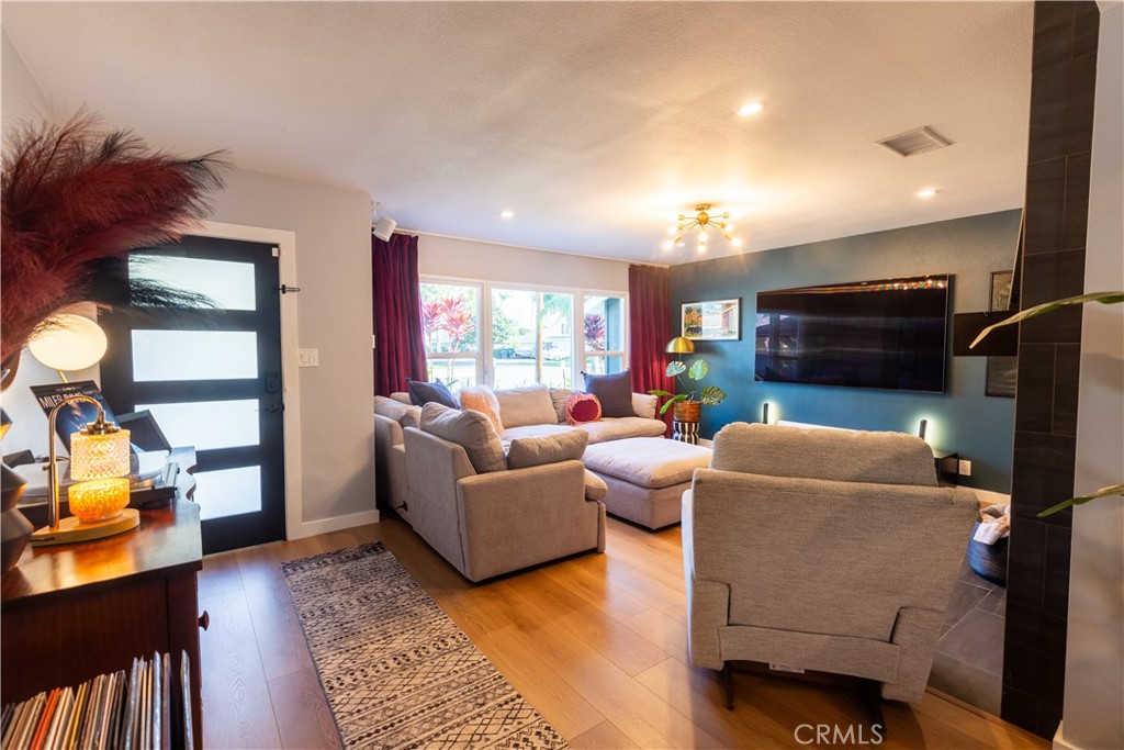 2015 S Eileen Drive