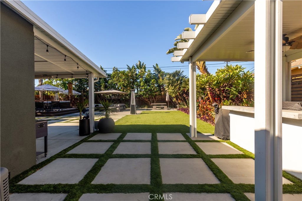 2015 S Eileen Drive
