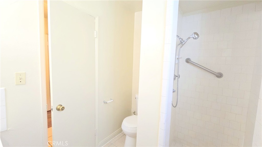 1026 W Granada Court 3