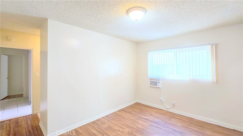 1026 W Granada Court 3