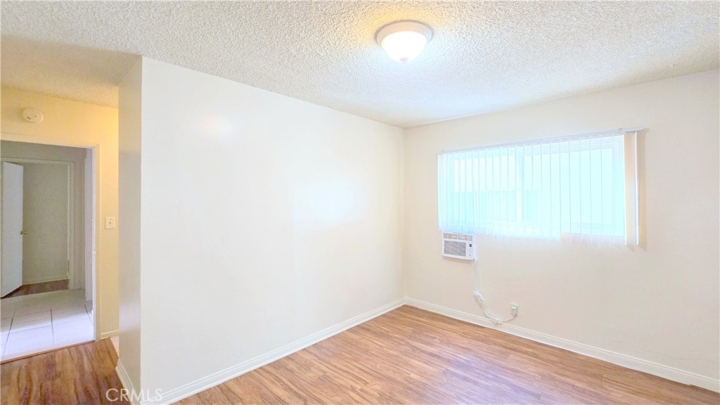 1026 W Granada Court 3