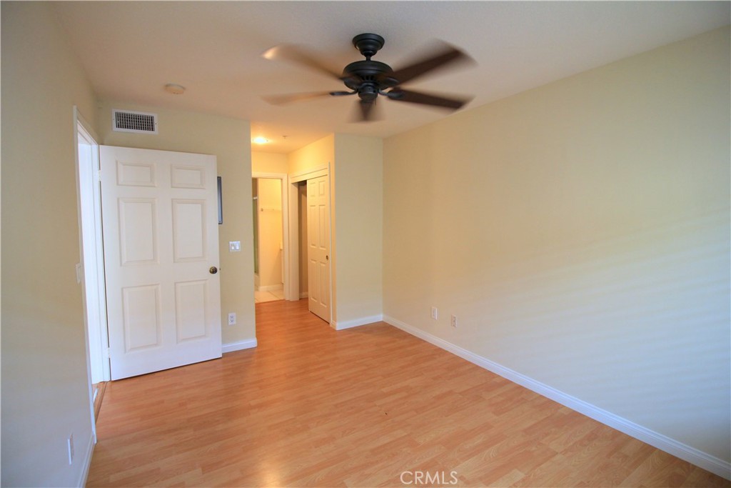 6121 Riverside Drive
