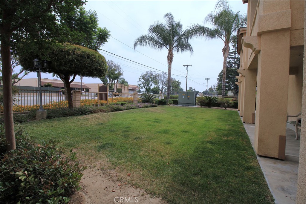 6121 Riverside Drive