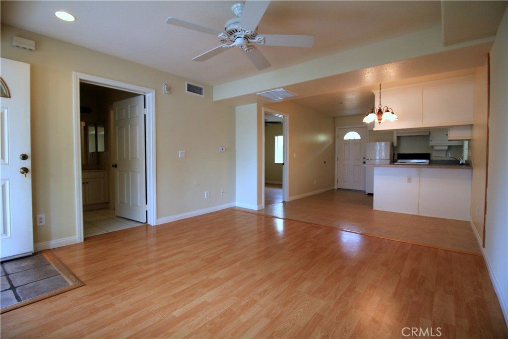 6121 Riverside Drive