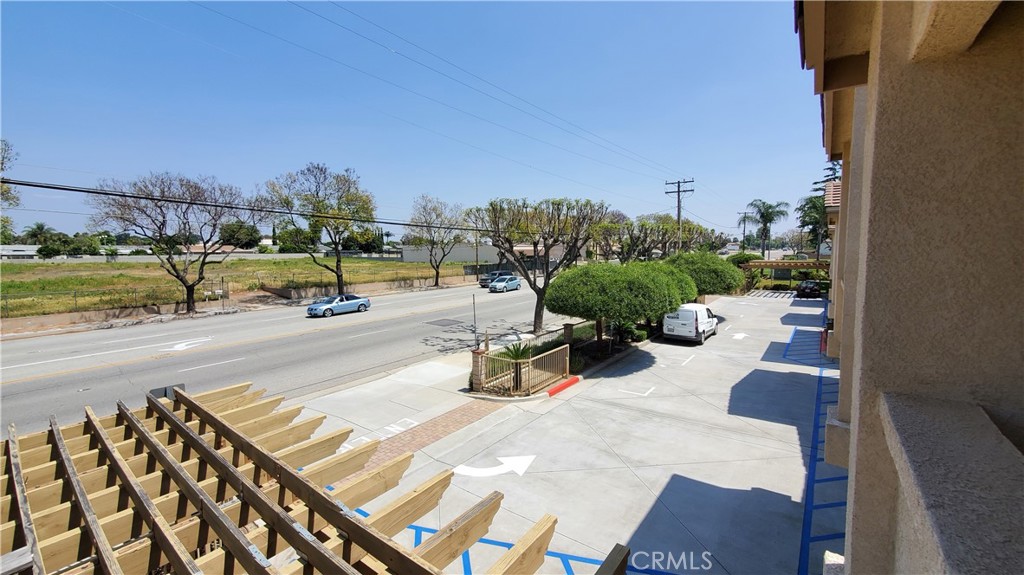 6121 Riverside Drive