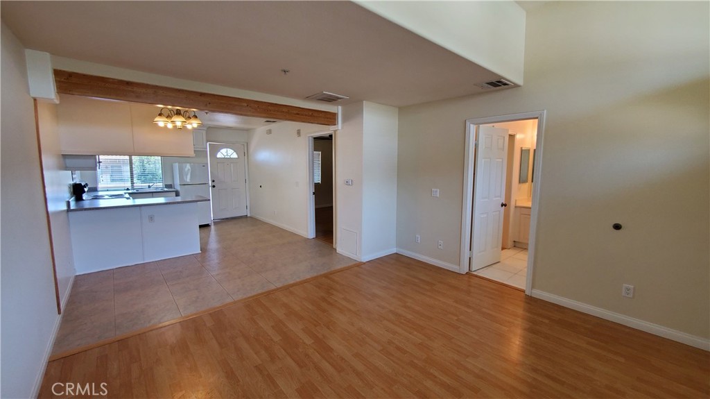 6121 Riverside Drive