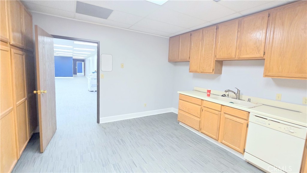 223 S Glendora Avenue 201A+B