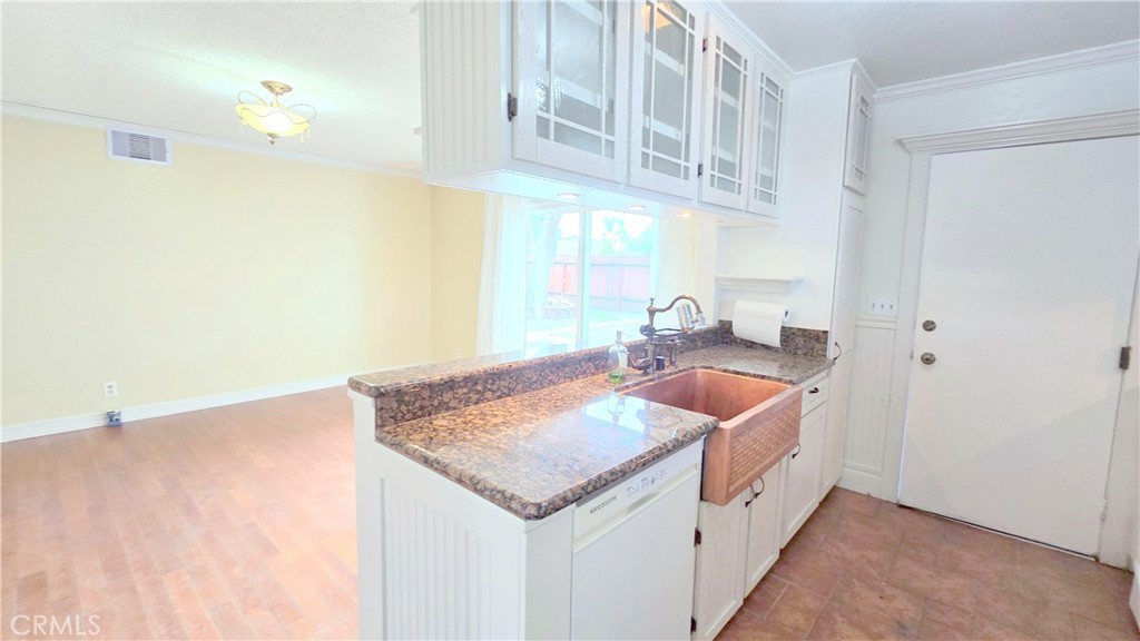 1368 N Balboa Avenue