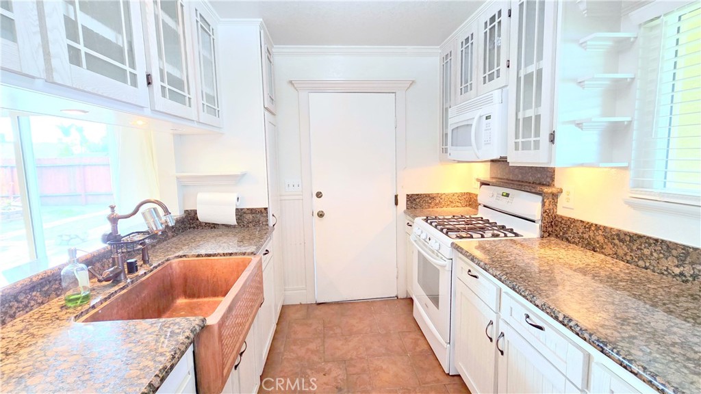 1368 N Balboa Avenue