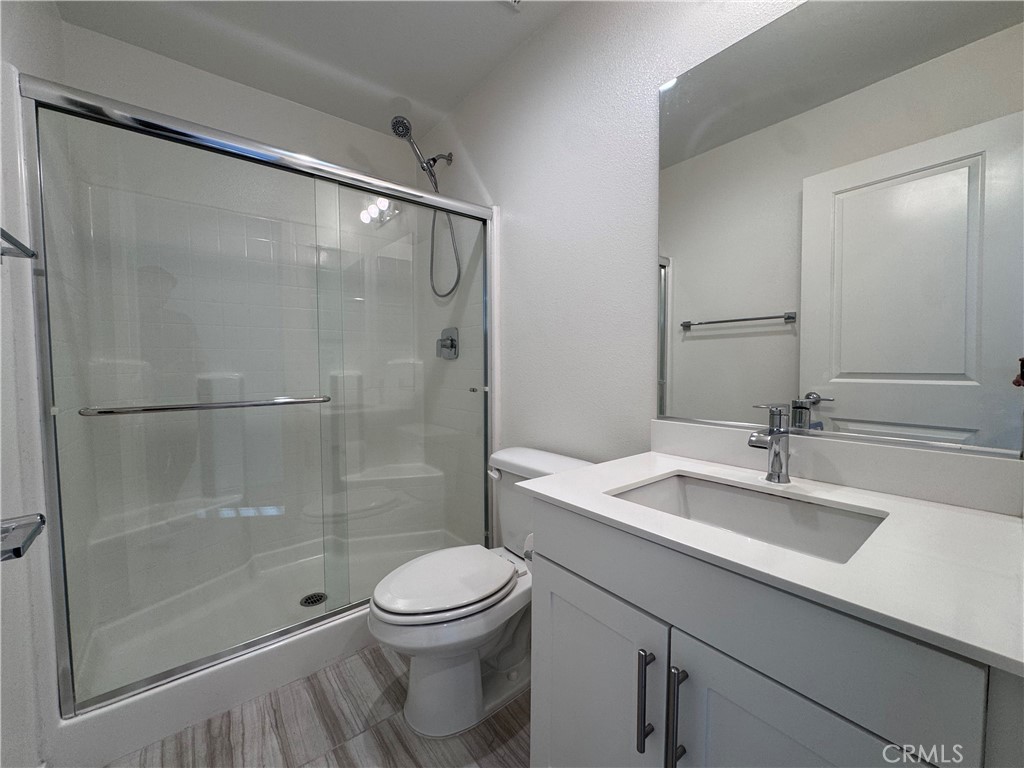 13817 Farmhouse Avenue