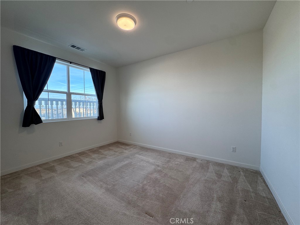 13817 Farmhouse Avenue