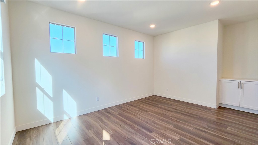 2664 E Scarlett Lane