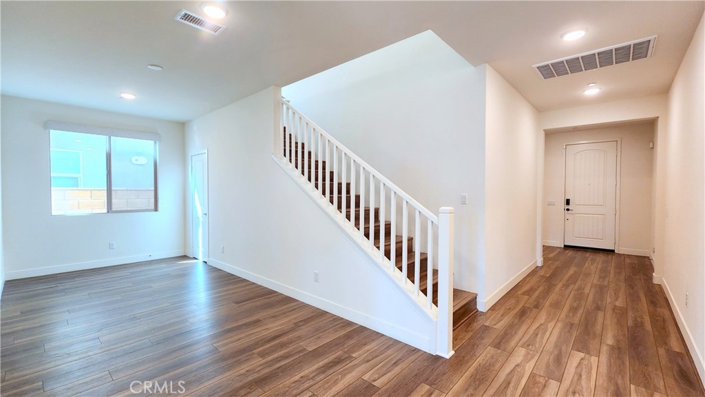 2664 E Scarlett Lane