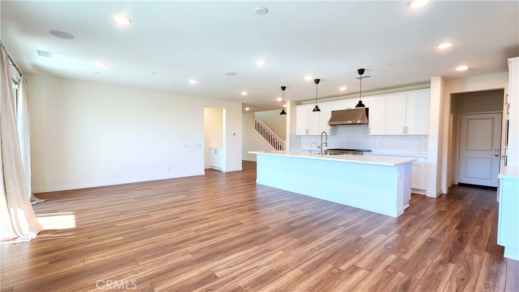 2664 E Scarlett Lane
