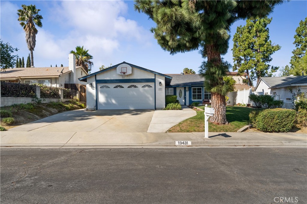 19431 Pilario Street