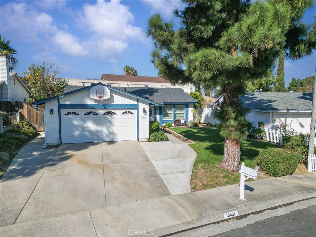 19431 Pilario Street