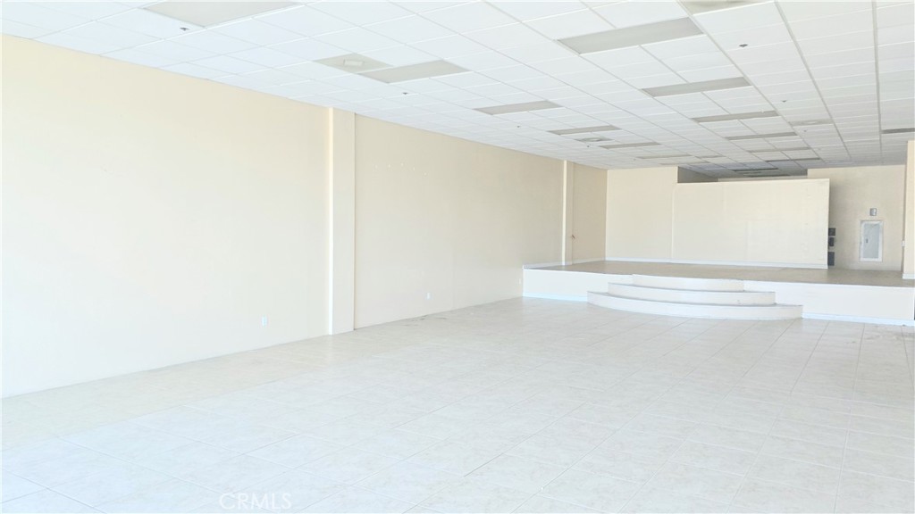 9496 Magnolia Avenue 103