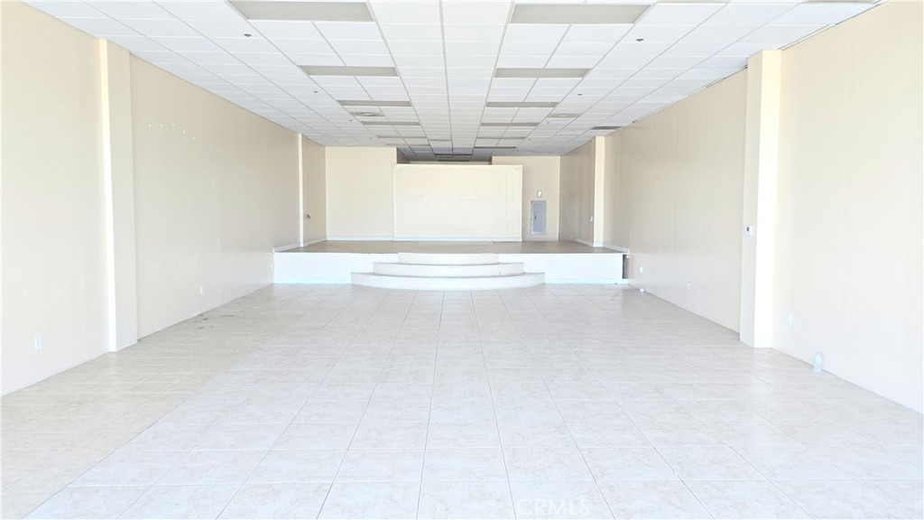 9496 Magnolia Avenue 103