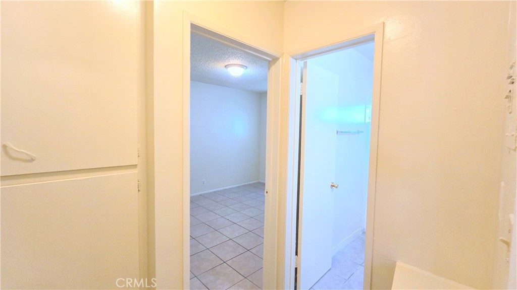 1026 W Granada Court 4