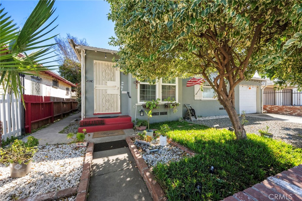 5824 Heliotrope Avenue
