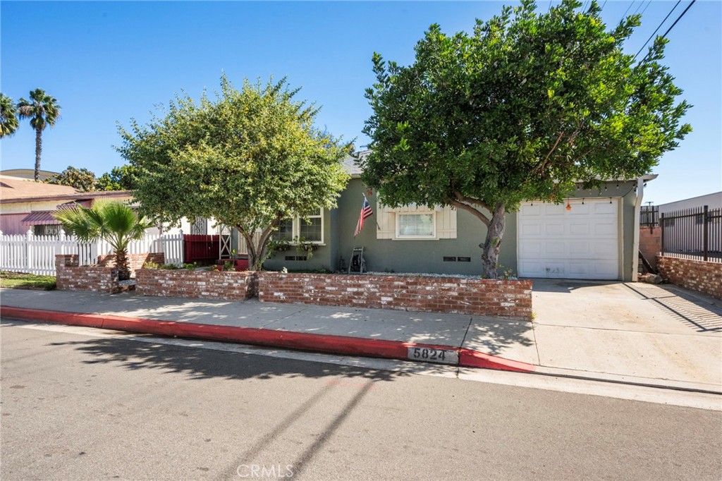 5824 Heliotrope Avenue