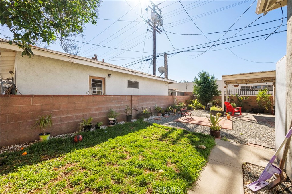 5824 Heliotrope Avenue