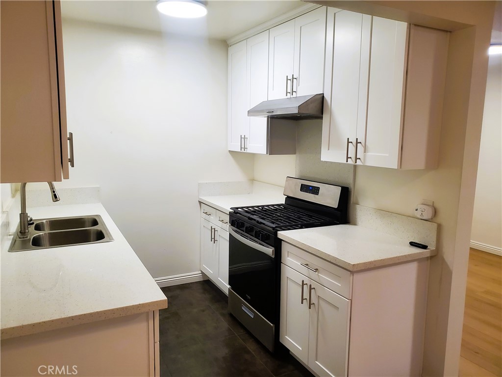 2313 E Santa Fe