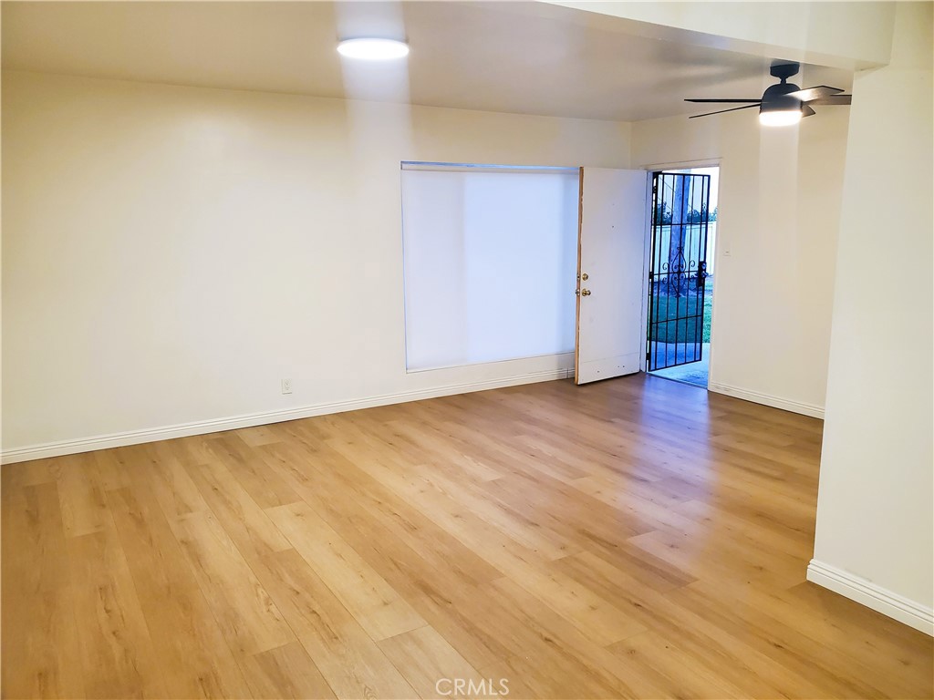2313 E Santa Fe