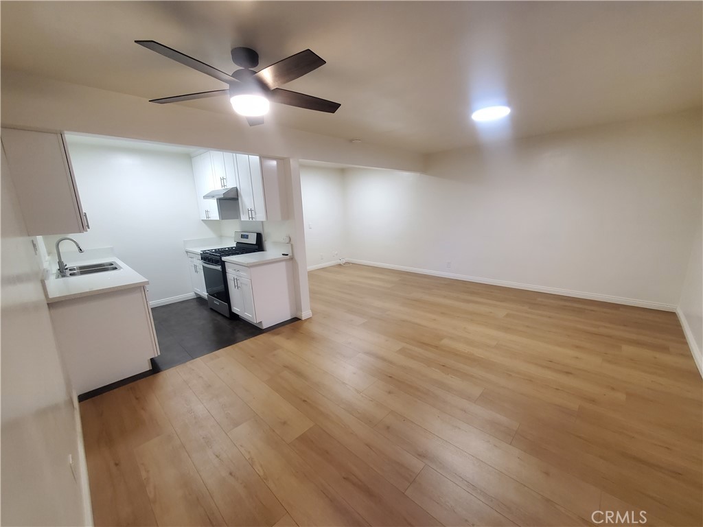 2313 E Santa Fe