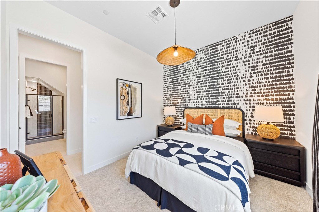 22013 Florence Circle