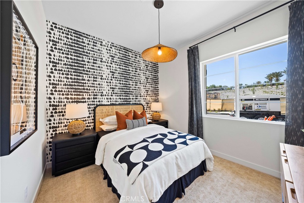 22013 Florence Circle