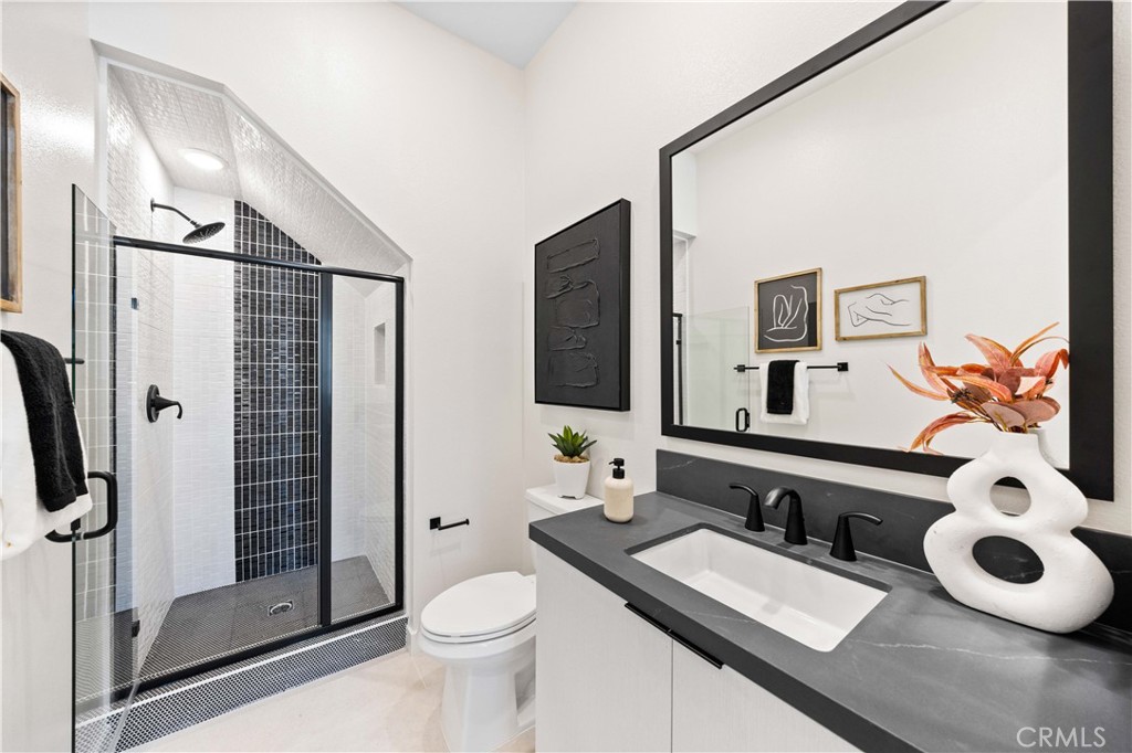 22013 Florence Circle