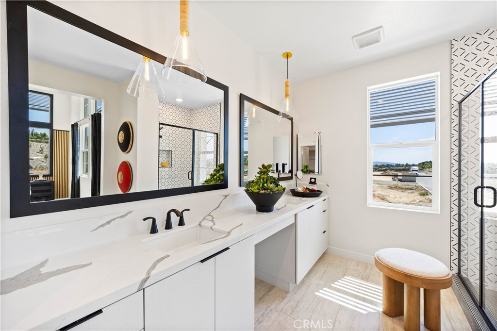 22013 Florence Circle