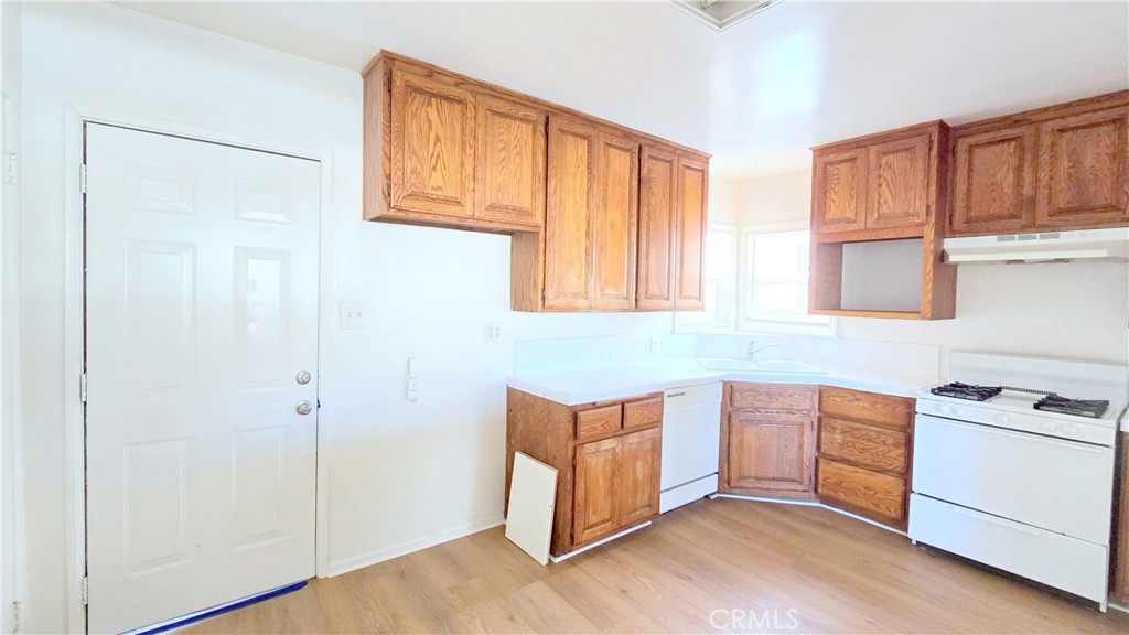 873 N 9th Avenue