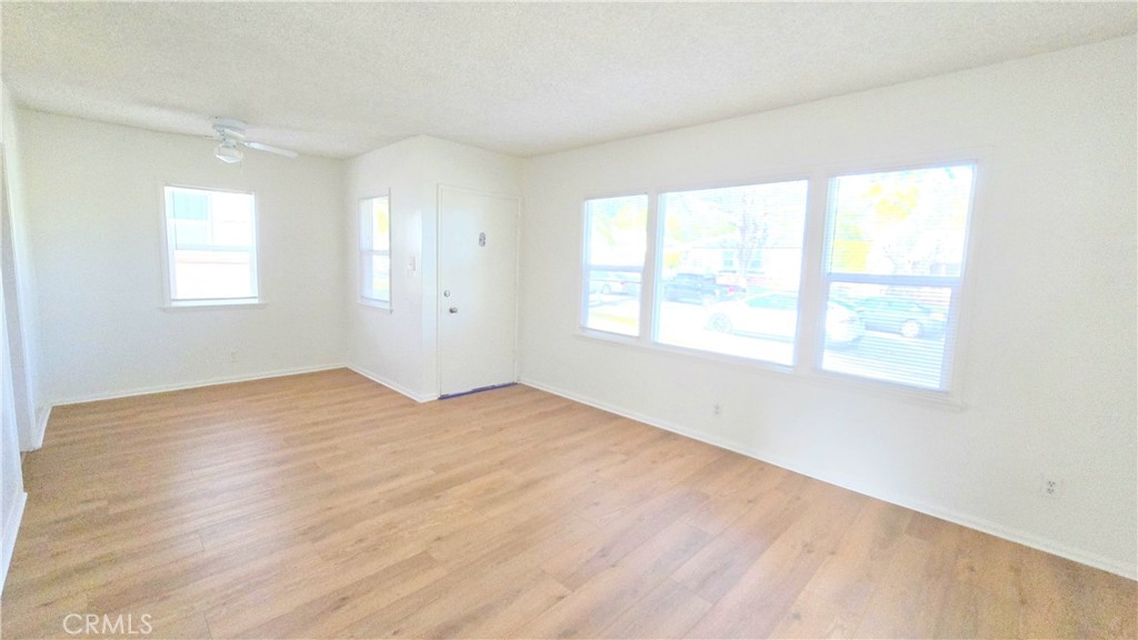 873 N 9th Avenue