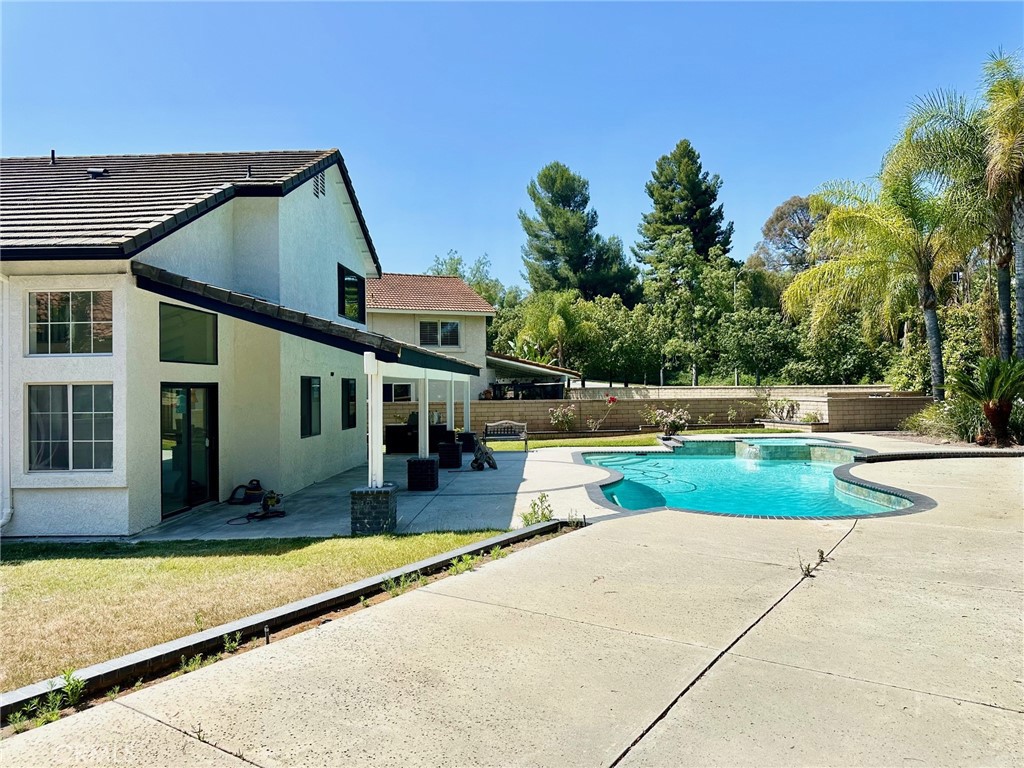 2211 Park Vista Lane