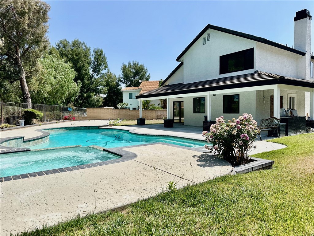 2211 Park Vista Lane