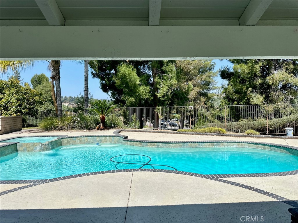 2211 Park Vista Lane