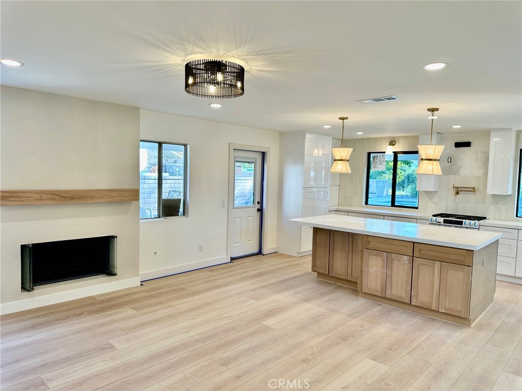 2211 Park Vista Lane