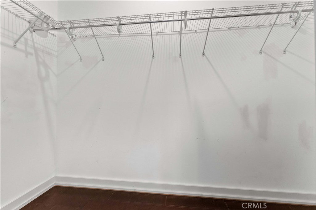 645 W 9th Street 318